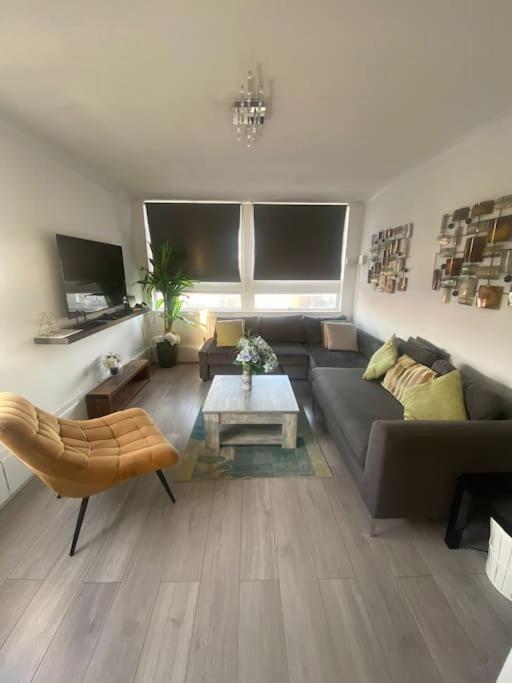 A Charming 3 Bedroom Fit For Your London
