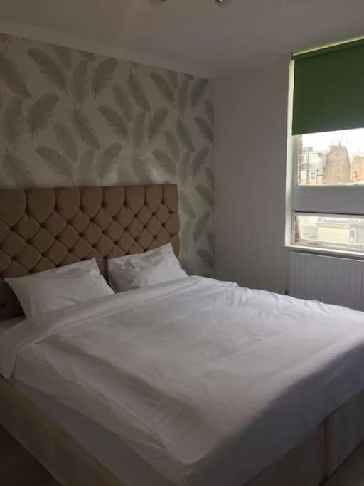 Apartment A Charming 3 Bedroom Fit For Your