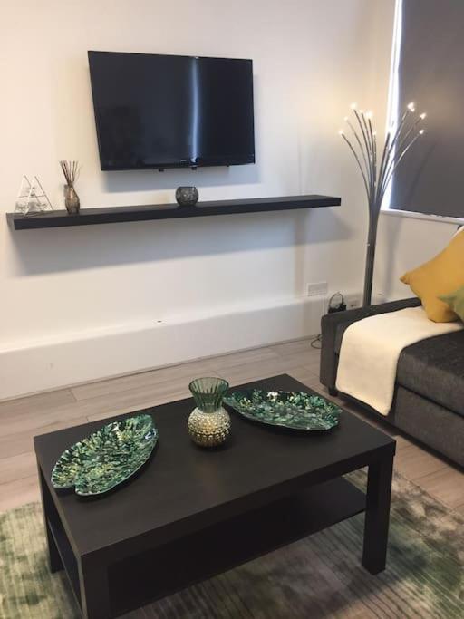 Apartment A Charming 3 Bedroom Fit For Your London